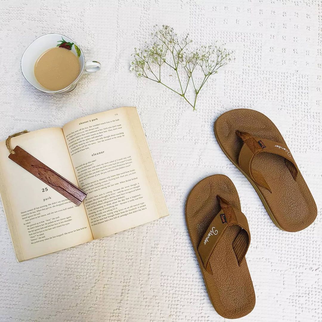 Classic Original Sandals (Flip Flops) - Tan